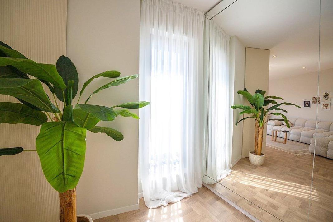 Apartment Terrace Square View